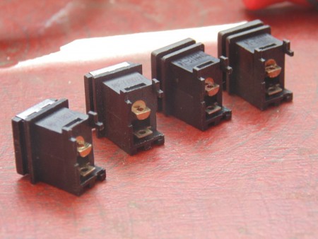 Toshiba Satellite: A200, A205, A215, A305, A135L35, L300, L350, L300, L305D, L355D, L515, L735, L455 L455D L655, L655D,NB200, NB205, NB255, NB300, NB305 R835 P305, P305D, L300, L505D, M115- S3094, P305D, P300